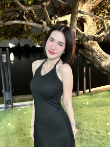 ฟารีดา เอลิซ่าเบธ ที (18)