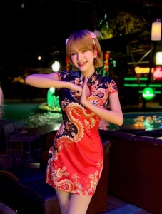 ฟารีดา เอลิซ่าเบธ ที (2)