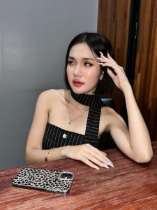 ฟารีดา เอลิซ่าเบธ ที (20)
