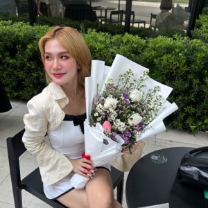 ฟารีดา เอลิซ่าเบธ ที (24)
