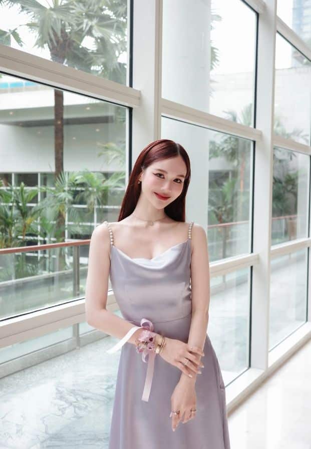 เหนือ ดิสรยา กับลุคสดใสสะดุดตา